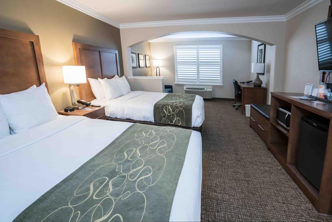Comfort Suites Fresno River Park Esterno foto