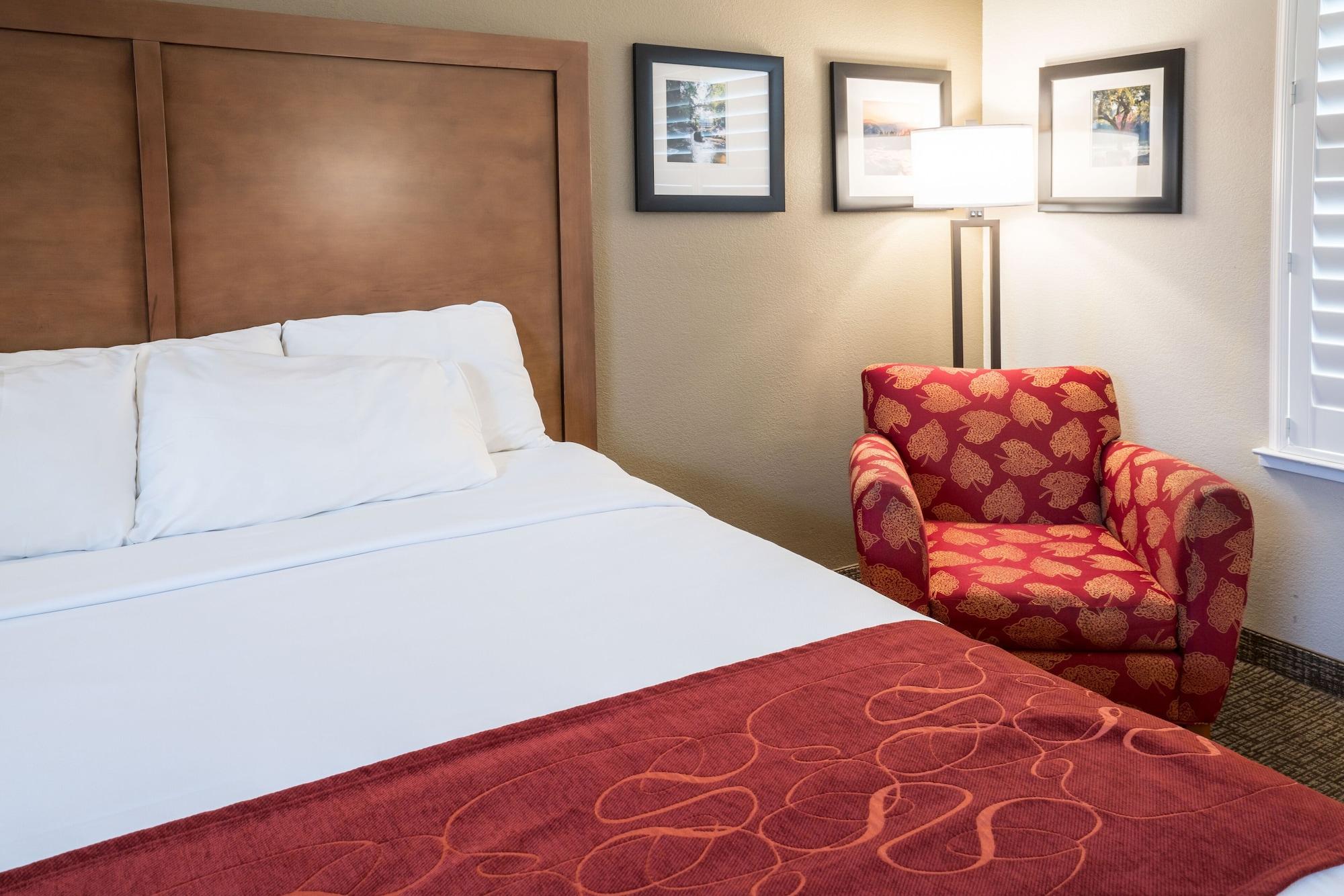 Comfort Suites Fresno River Park Esterno foto