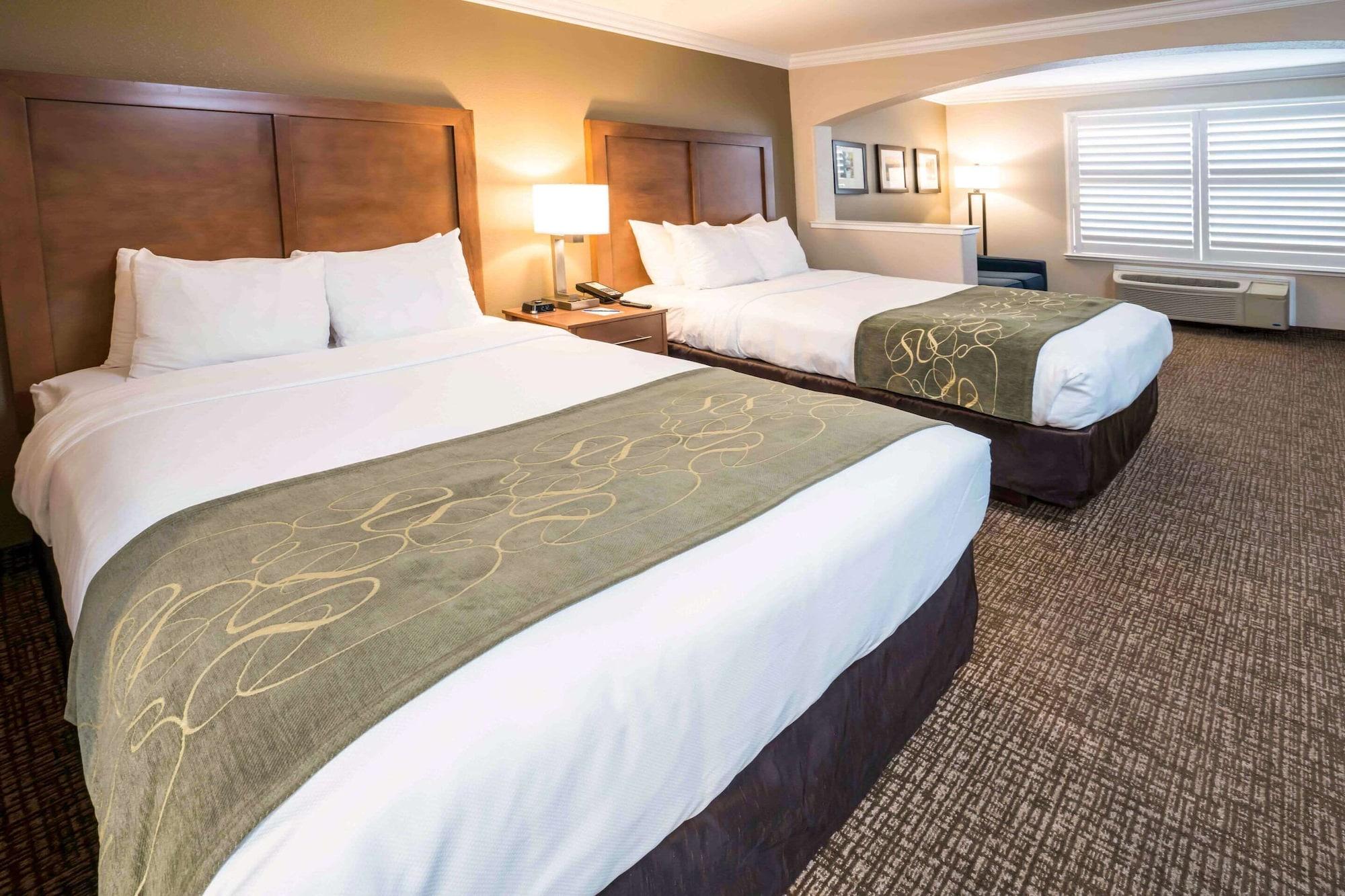 Comfort Suites Fresno River Park Esterno foto