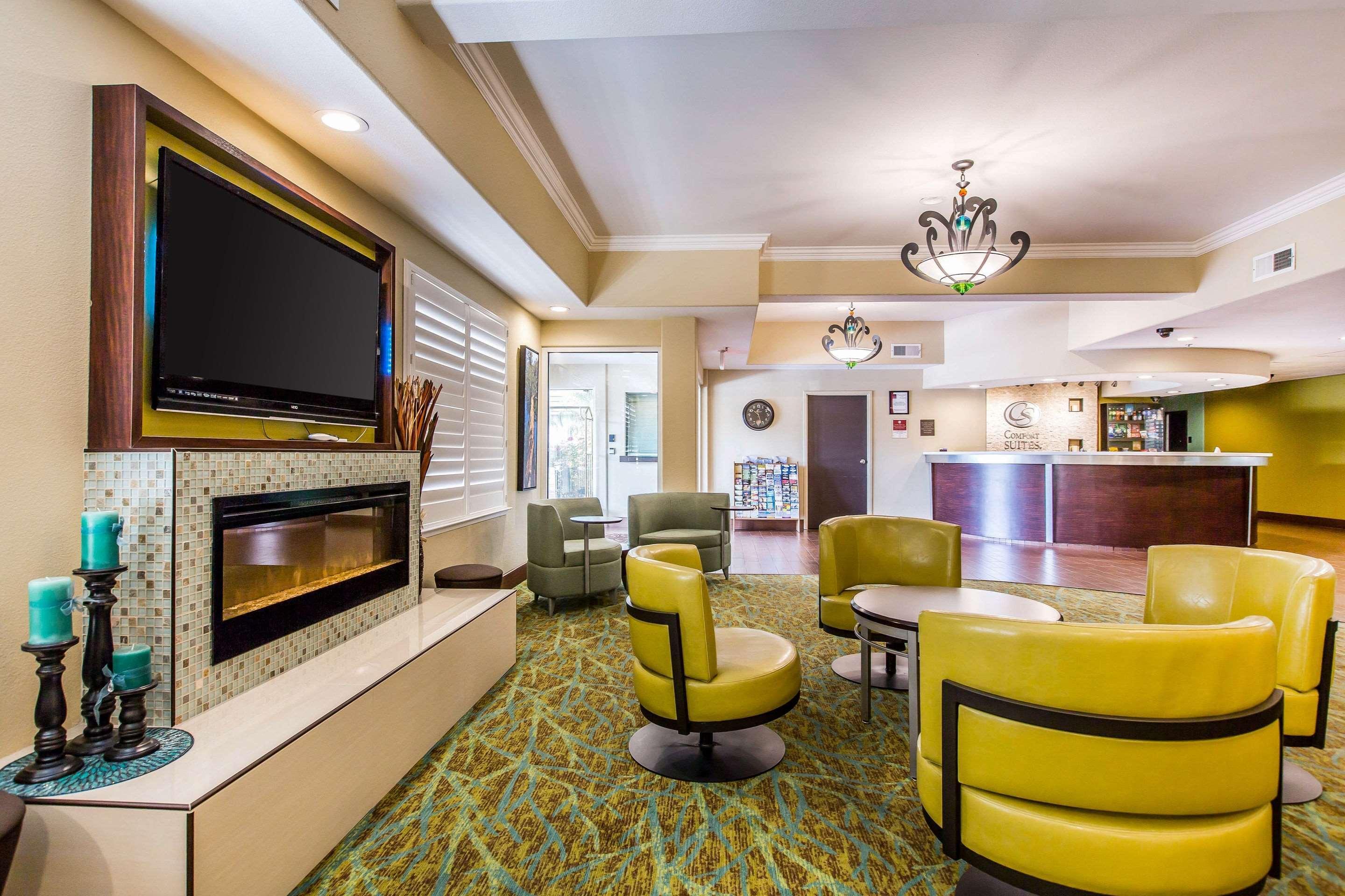 Comfort Suites Fresno River Park Esterno foto