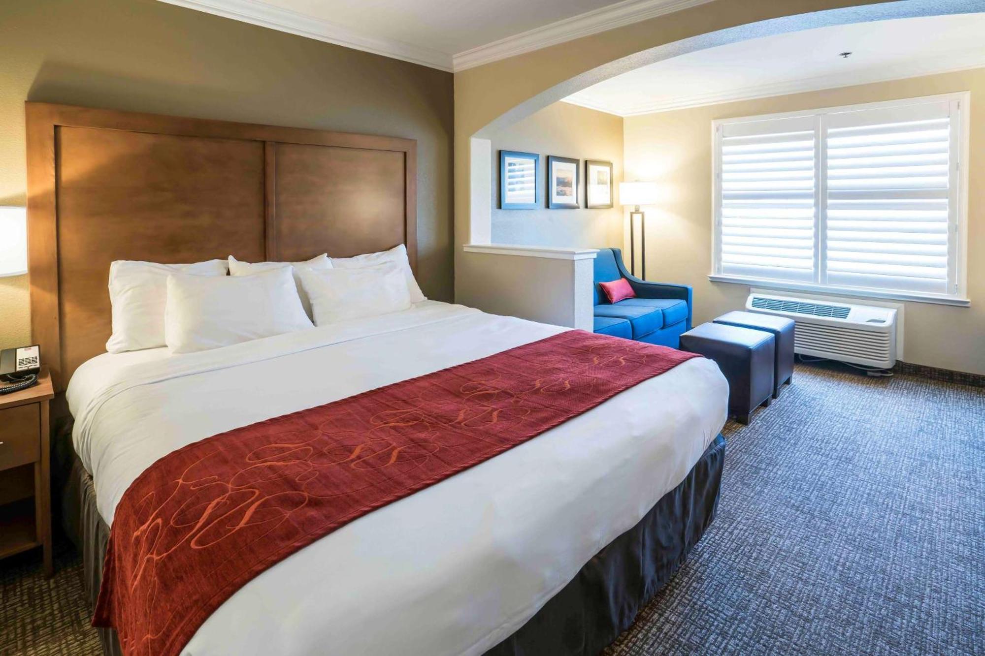 Comfort Suites Fresno River Park Esterno foto
