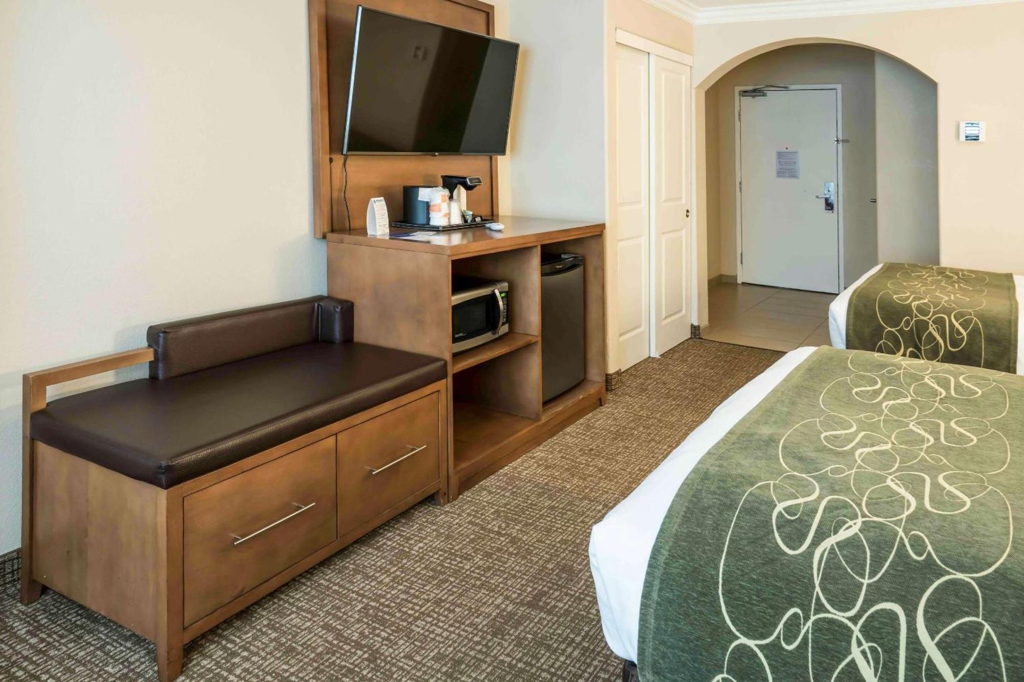 Comfort Suites Fresno River Park Esterno foto
